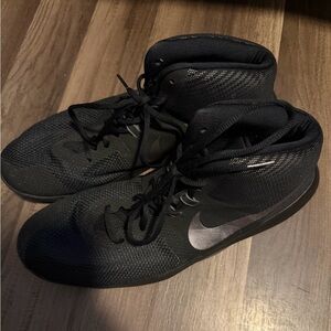 Men’s Nike sneakers in good condition size 15